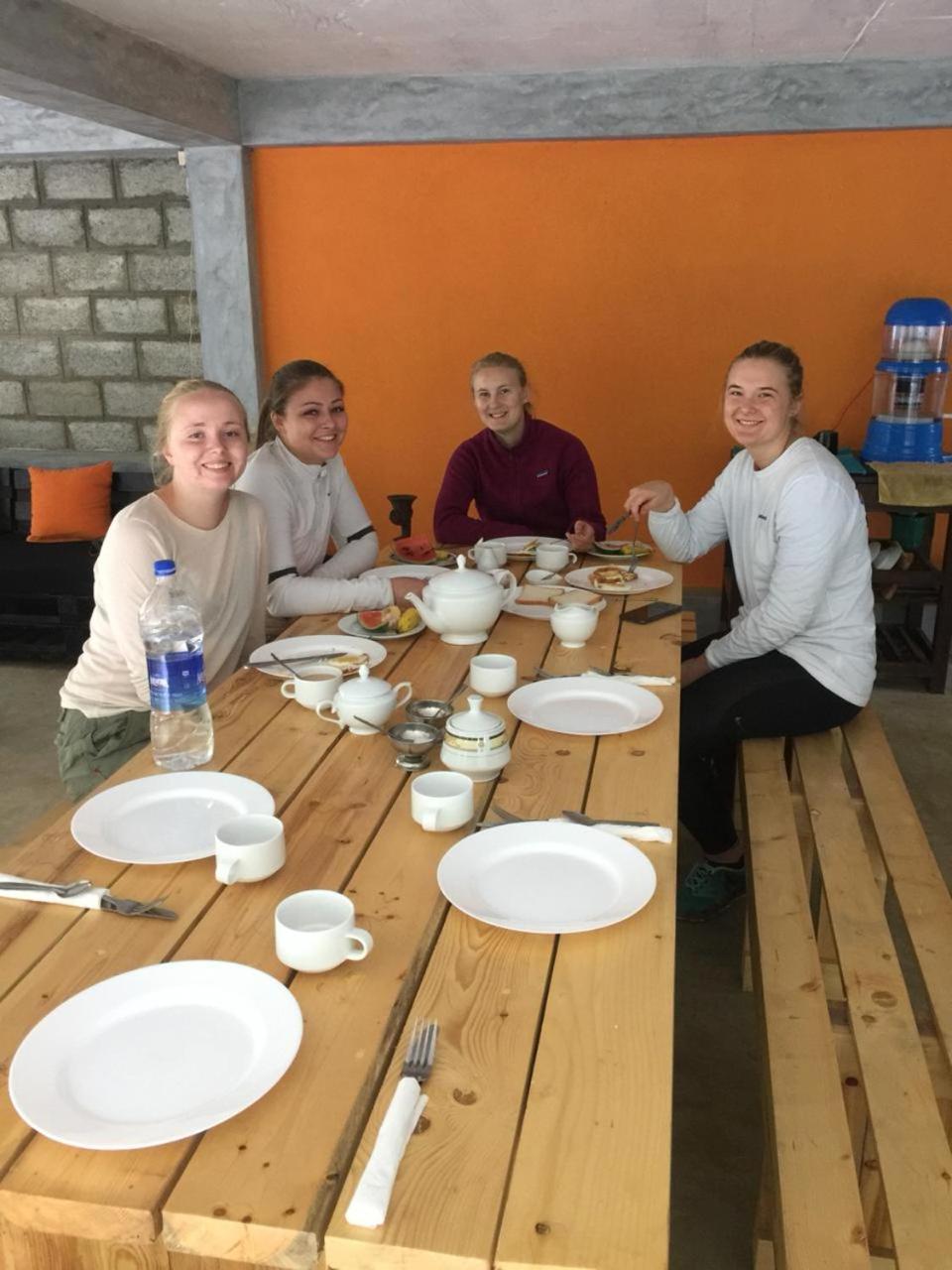Bunk Station Hostel Ella Ngoại thất bức ảnh